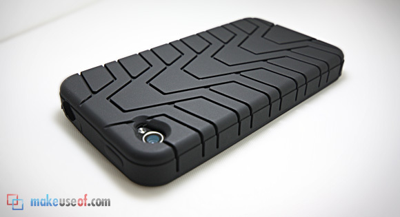 Elago Tire Tread Silicon Case for iPhone 4 Review and Giveaway silicon3