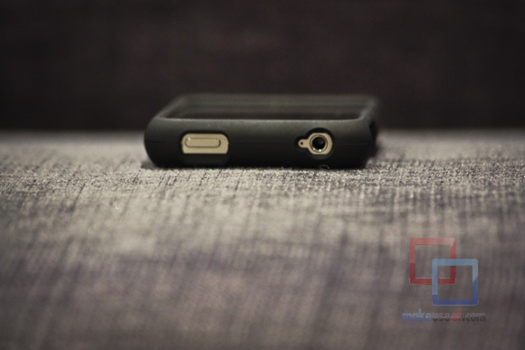 MakeUseOf Review & Giveaway: Coque iPhone 4 ajustée par copie Speck IMG 2169