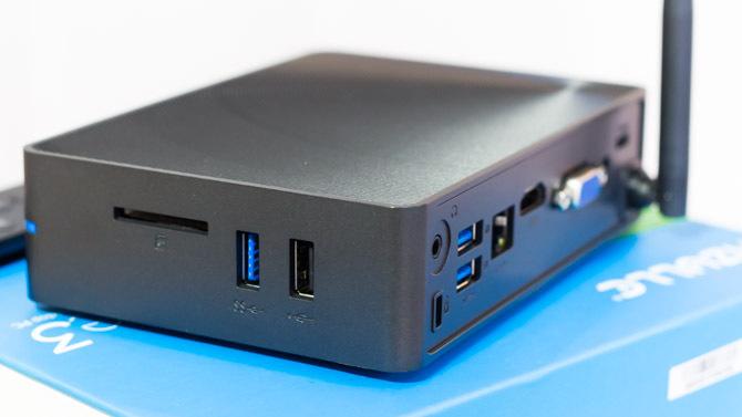 Azulle Byte 3 Review: Ce minuscule PC sans ventilateur fait tout azulle byte 3 tous les ports