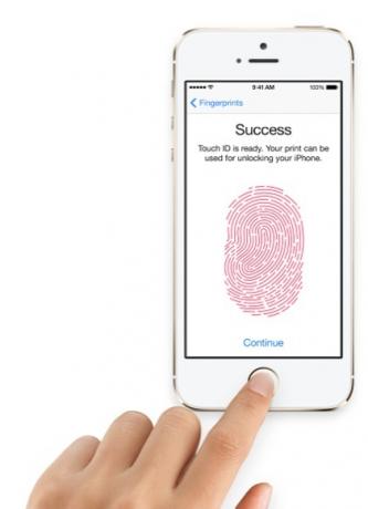 Apple lance l'iPhone 5s avec Touch ID, un processeur plus rapide et de nouvelles fonctionnalités d'appareil photo touchid hero