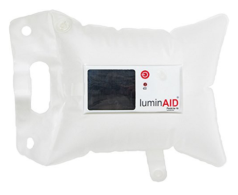 10 cadeaux haut de gamme pour les globe-trotters et les voyageurs du monde luminaid light