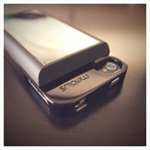 Eton Mobius Solar Panel iPhone 4 Case Review et Giveaway Eton Mobius Review