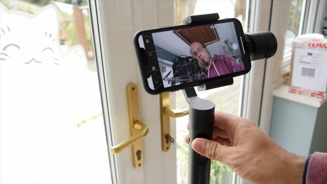 Yi Smartphone Gimbal: Séquences lisses et soyeuses, mais pourrait être mieux Présentation du cardan yi 670x377