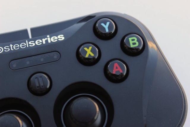 SteelSeries Stratus iOS Game Controller Review and Giveaway steelseries stratus review 3