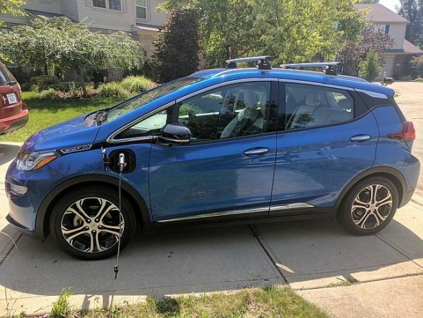 Chevy Bolt EV Hands-On: Apparemment, les voitures électriques ne sucent plus Bolt EV8