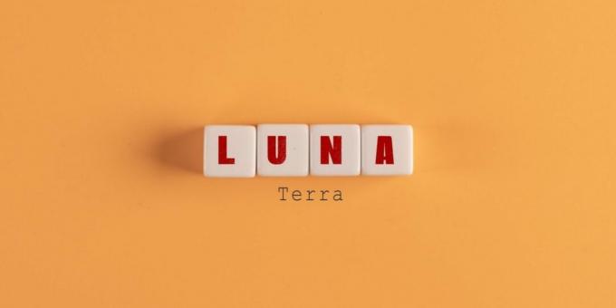 luna écrit en blocs de lettres sur fond orange