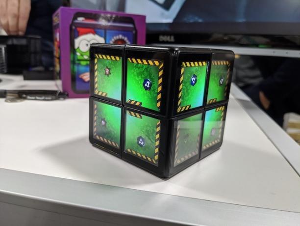 WOWCube-CES2020-02