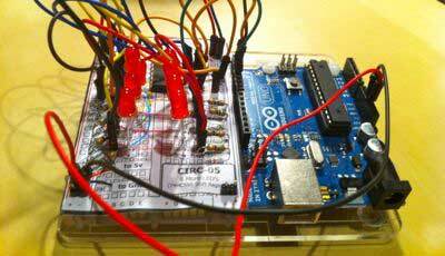 Programmation Arduino - Jouer avec les registres à décalage (alias encore plus de LED) tutoriel sur le registre à décalage assemblé