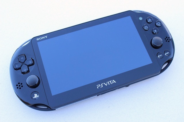 PlayStation Vita Slim Review et Giveaway Playstation Vita Slim Review 3