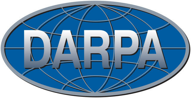 Les militaires pourraient-ils vraiment construire un terminateur? Logo DARPA 640x328