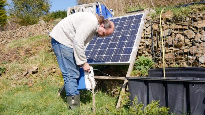 Test du générateur solaire de secours Maxoak Bluetti 1500Wh: soyez prêt pour tout générateur de bluetti branché sur l'énergie solaire