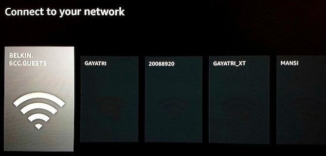 Configuration d'Amazon Fire TV Stick: comment se connecter au réseau Wi-Fi