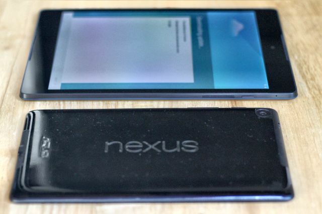 Nexus 7 côte à côte