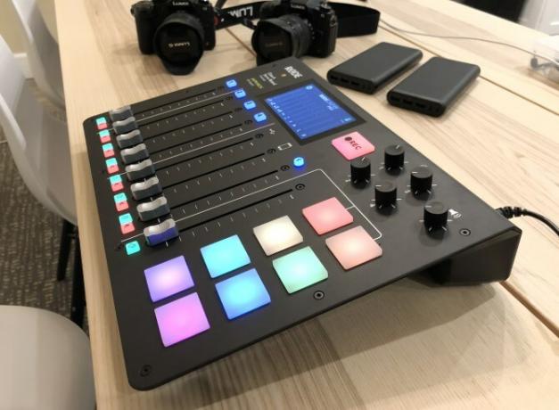 Vue latérale du Rodecaster Pro