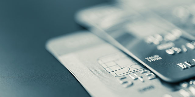 sécurité-des-lecteurs-de-cartes-bancaires-en-ligne