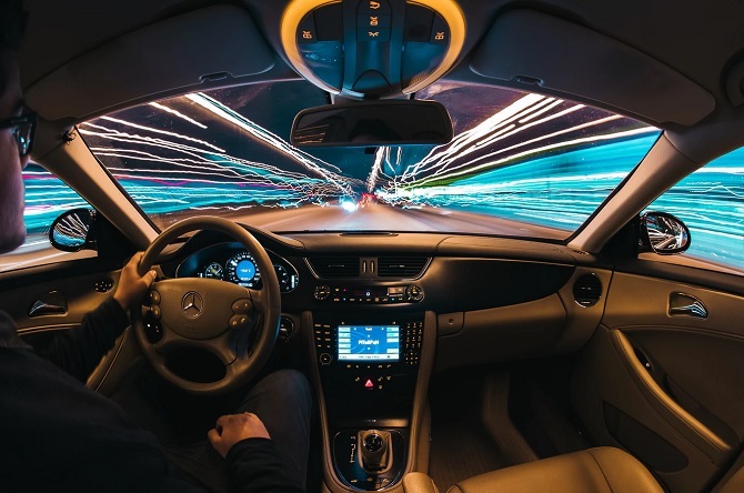 conduite véhicule timelapse lumières autoroute tunnel