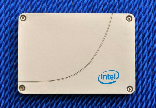 Quelle est la solution de disque dur d'ordinateur la plus rapide? [Geeks Weigh In] intelssd