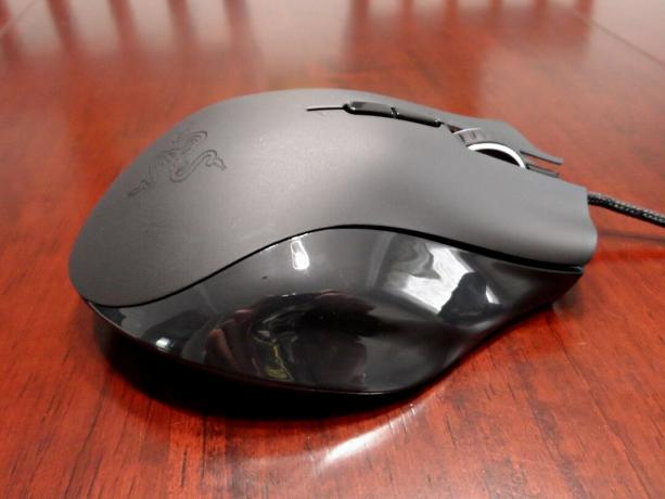 test souris razer naga logitech g600