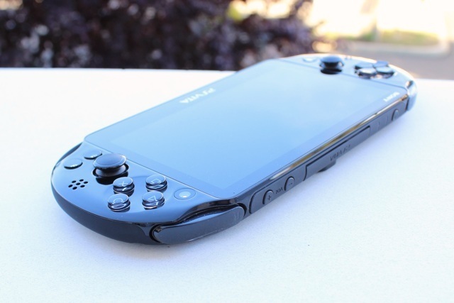 PlayStation Vita Slim Review et Giveaway Playstation Vita Slim Review 6