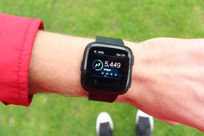 Fitbit Versa Review: le meilleur portable de Fitbit à ce jour? Fitbit Versa 4