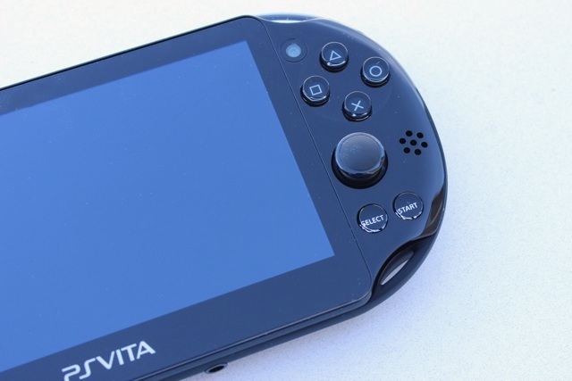 PlayStation Vita Slim Review et Giveaway Playstation Vita Slim Review 5