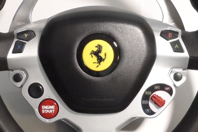 Test du Thrustmaster TX Racing Wheel Ferrari 458 Italia Edition