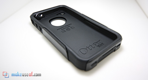 Giveaway: iPhone 4 Defender (+ Étuis Commuter par Otterbox) commuter4